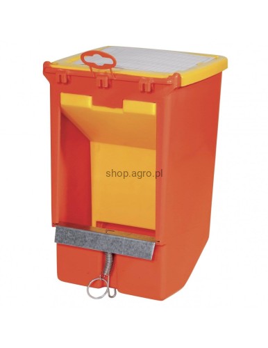 hopper_feeder_with_1_compartment_and_cover_b471.jpg